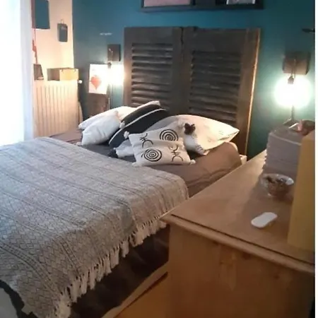 A La Campagne Bed & Breakfast *